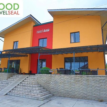 Amir Hotel Karakol Exteriér fotografie