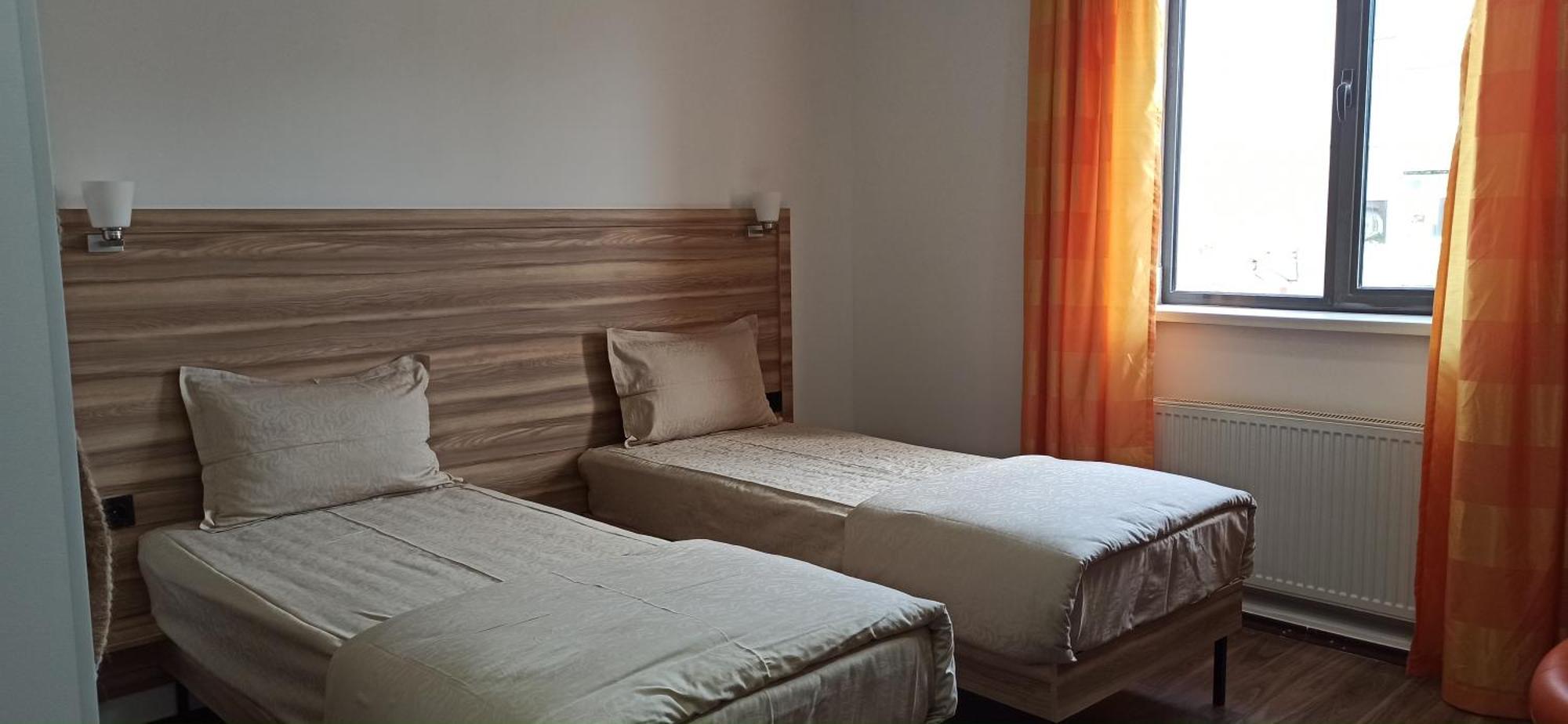 Amir Hotel Karakol Exteriér fotografie